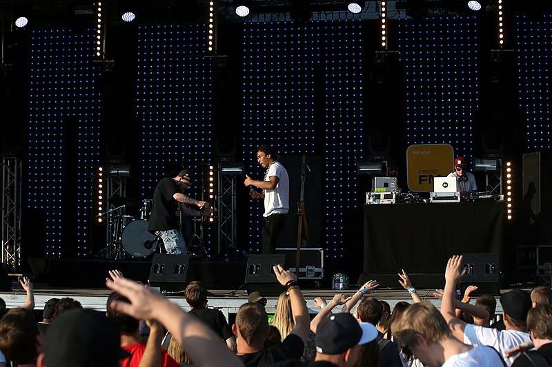 File:DemoLux Donauinselfest 2014 10.jpg