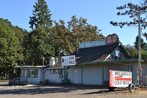 The closed Dexter Lake Club in 2011