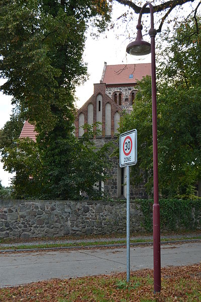 File:Dorfkirche Neuenhagen 43.JPG