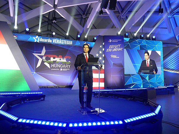 Eduardo Verástegui speaking at CPAC Hungary 2023