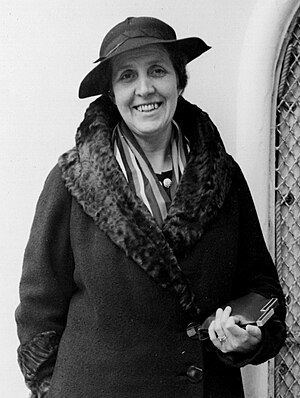 Elizabeth Pierce Blegen 1930s.jpg