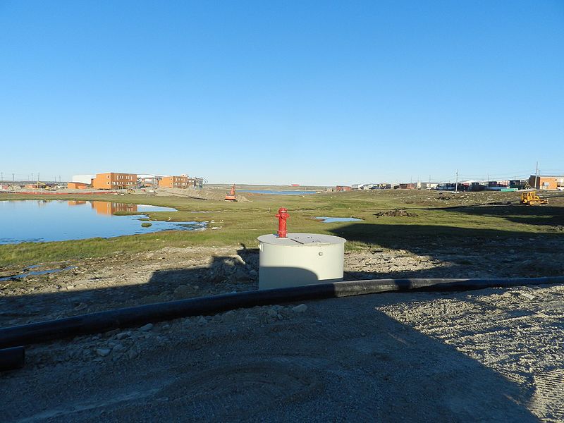 File:Fire hydrant Cambridge Bay 2016 01.jpg