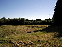 Flowerdown Barrow, Littleton - geograph.org.inggris - 56445.jpg