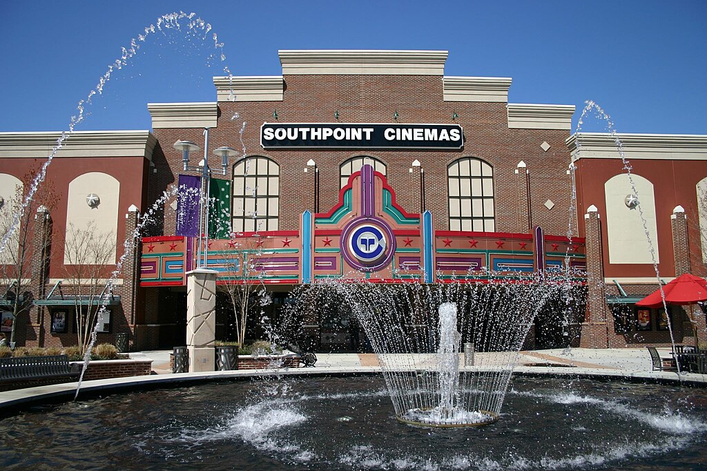 File Fountain at Southpoint Mall Durham NC  jpg 