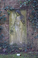 Frankfurt, main cemetery, grave I adM 28-30 Sisters of the Marienkrankenhaus, right figure.JPG