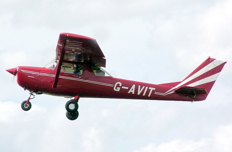 File:G-AVIT Reims F150 @Cotswold Airport, July 2005.jpg