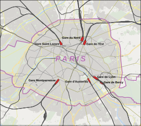 Die sieben Pariser Kopfbahnhöfe waren nach Stilllegung des Chemin de Fer de Petite Ceinture im Reiseverkehr bis zum Bau der RER ab den 1960er Jahren innerstädtisch nur durch das Metronetz miteinander verbunden