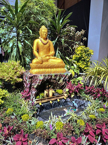 File:Gautama statue 20230604135105.jpg