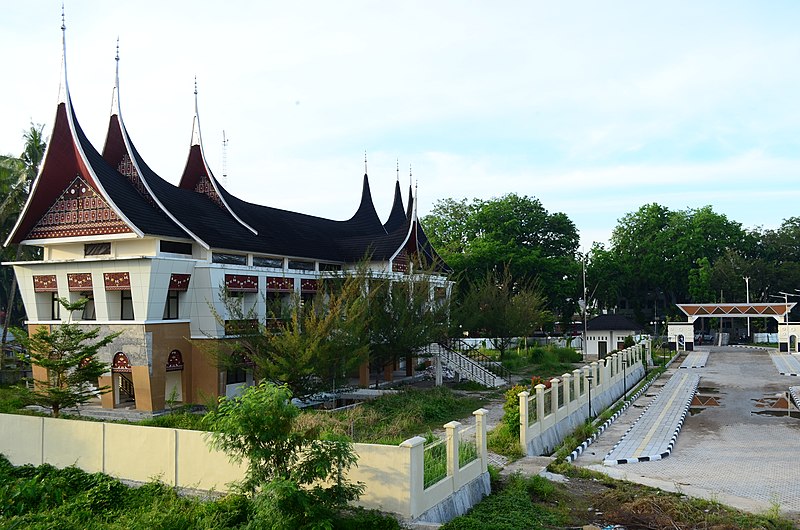 File:Gedung LKAAM.jpg