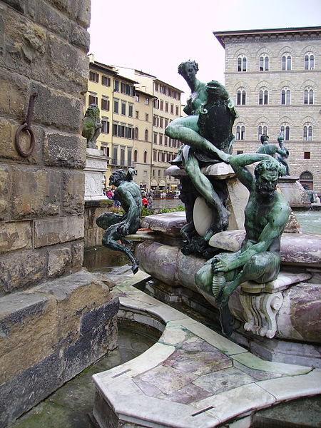 File:Giambologna e ammannati-satyrs and nymphs-9.jpg