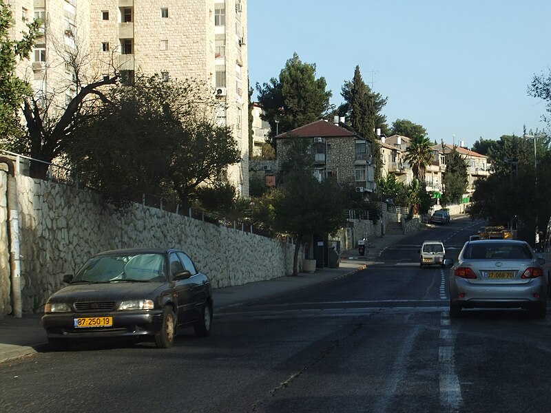 File:GivatMordechai4611.JPG