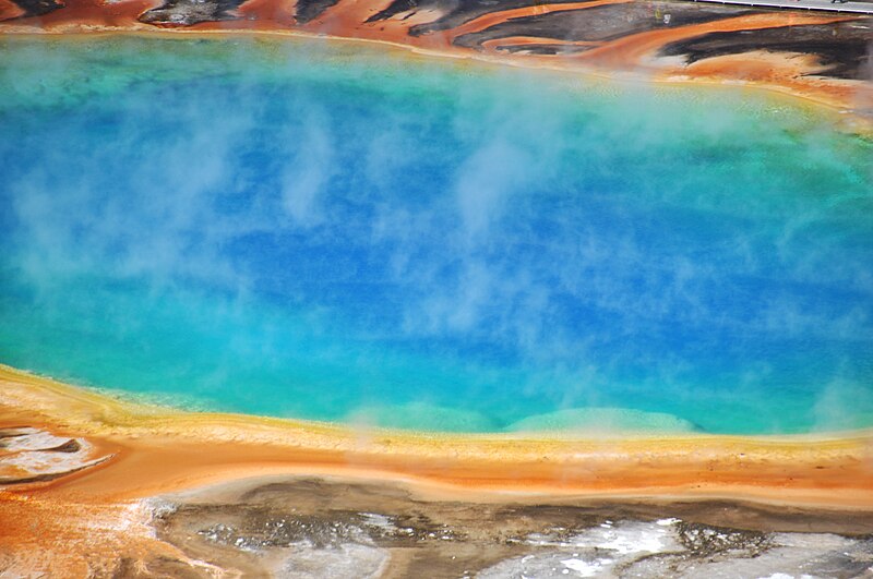 File:Grand Prismatic Spring (5 June 2013) 88 (14462886566).jpg