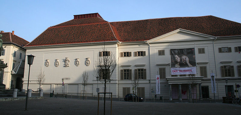 File:Graz Schauspielhaus 20061216a.jpg