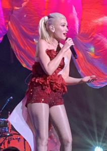 Gwen Stefani - Just a Girl Tour ("Used to Love You"). Png