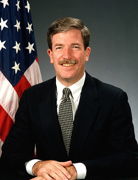 File:H. Lee Buchanan, Assistant Secretary of the Navy for Research, Development and Acquisition.jpg