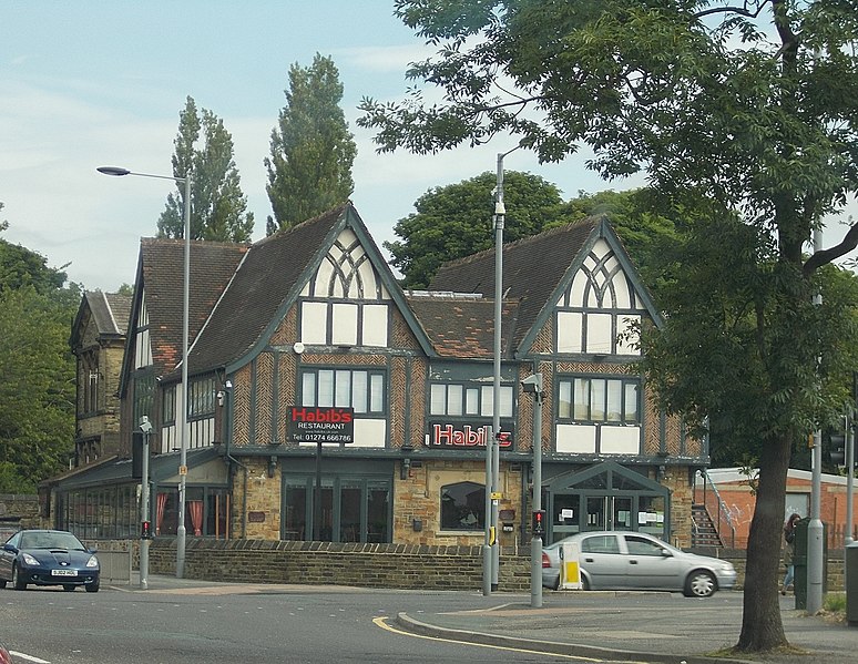 File:Habib's Restaurant, formerly Ye Barrack Tavern, Bradford Moor.jpg