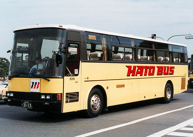 File:Hatobus isuzu lv219s fujiR3P.jpg