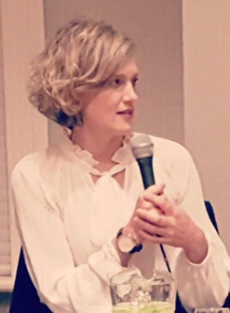 Heather O'Neill Speaking at Festival in 2016.png