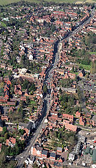 Aerial photo of Henley-in-Arden (June 2008) Henley-in-arden800aerial.jpg