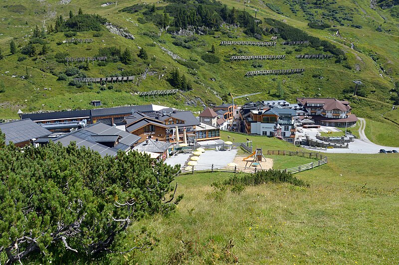 File:Hotels and restaurants at Seekaralm, Untertauern, 2023.jpg