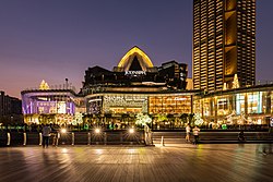 Iconsiam at Night (II).jpg