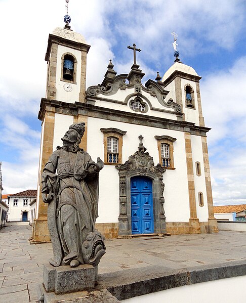 File:Igreja do Santuário do Bom Jesus de Matosinhos.jpg