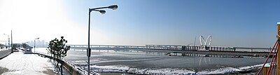 Thumbnail for File:Incheon Bridge Connecting Road 20081223.jpg