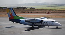 Dash 8-100 in the livery introduced in 2006 Island Air DHC-8-103 OGG N829EX.jpg
