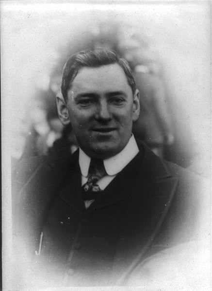 File:James Michael Curley, 1874-1958, head and shoulders portrait, facing slightly right LCCN2005684944.jpg