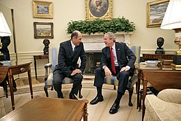 Janša skupaj z nekdanjim predsednikom ZDA Georgeom W. Bushem v Beli hiši.