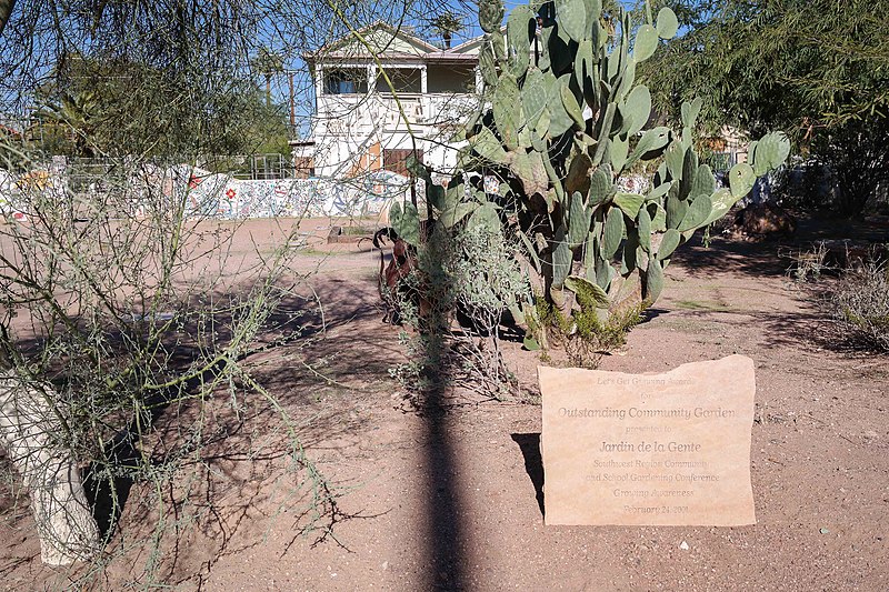 File:Jardin de la Gente-2.jpg