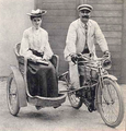 Johann Puch und seine Ehefrau Maria mit Puch 4 HP Beiwagenmaschine 1905