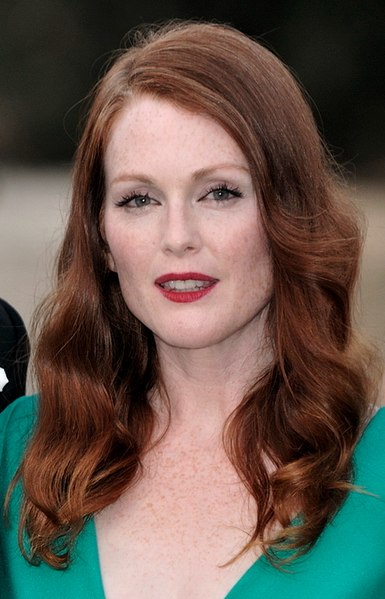 File:Julianne Moore 2009 Venice Film Festival.jpg