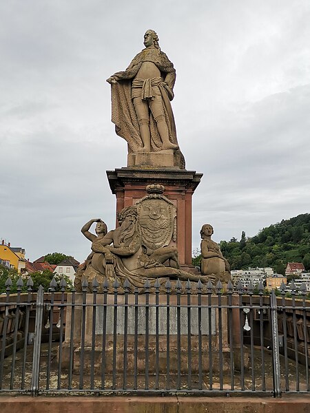 File:Karl-Theodor-Denkmal Heidelberg 2020-08-28 2.jpg