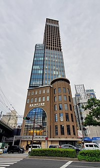 Kobe-Sannomiya Hankyu Building.jpg