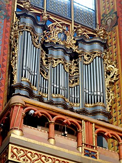 Kraków St. Mary's Basilica organ (7).jpg