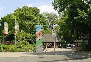 <span class="mw-page-title-main">Krefeld Zoo</span> Zoo in Uerdinger Str. , Krefeld