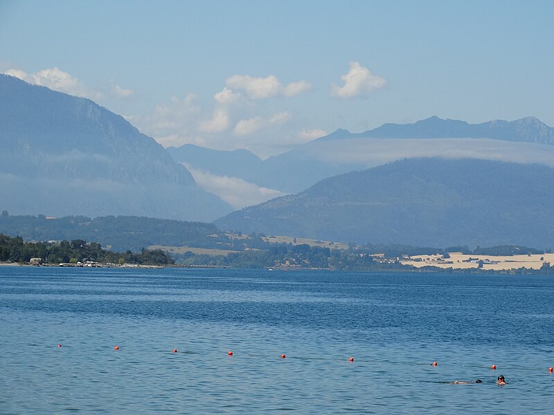 File:Lago Ranco (Coique), Chile.JPG