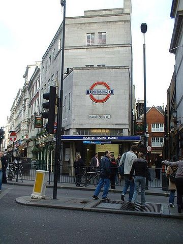 Archivi:LeicesterSquareTubeStation.jpg