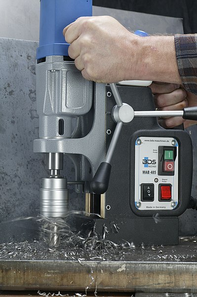 File:Magnetic Drilling Machine from BDS.jpg