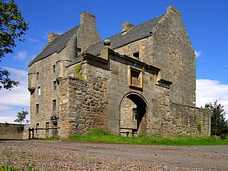 <span class="mw-page-title-main">Midhope Castle</span> Castle in West Lothian, Scotland, UK