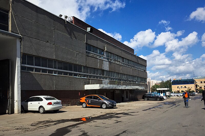 File:Moscow, 1st Krasnogvardeysky Proezd - demolished factory building (30706242413).jpg