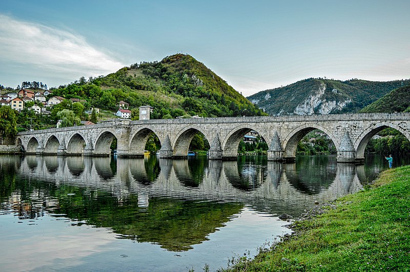 File:Most Mehmed-paše Sokolovića 09.jpg