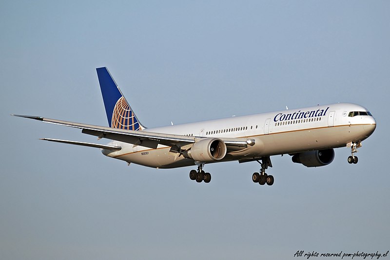 File:N68061 Continental Airlines (3021652973).jpg