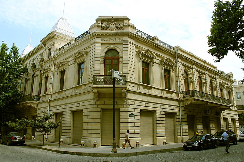 File:National Museum of History of Azerbaijan 11.JPG