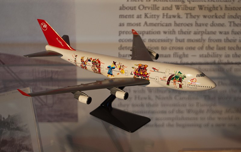 File:Northwest Airlines WorldPlane (scale model).jpg