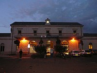 P1060855 Gare de Bergerac nocturne. 
 JPG