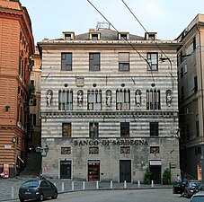 Palazzo Giacomo Spinola, Piazza di Luccoli (1459)