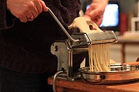 Máquina para pasta - Wikipedia, la enciclopedia libre