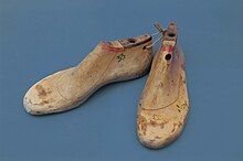 types of shoe trees